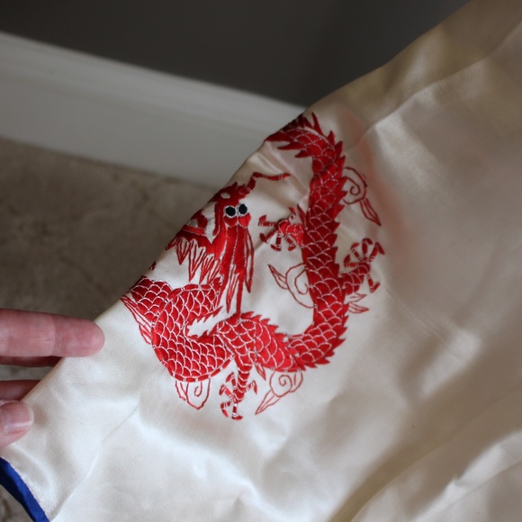 Vintage 100% silk Embroidered Chinese Pajamas - Picture 6 of 16